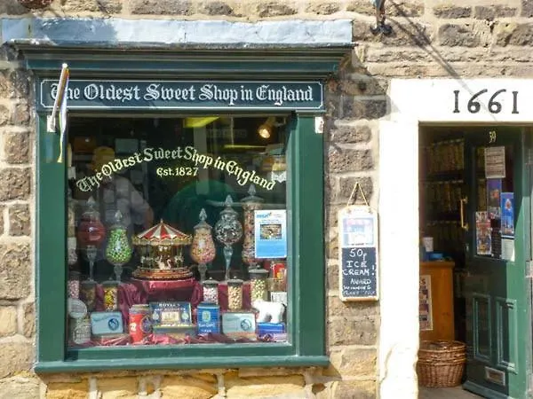 No 5 The Stables Villa Pateley Bridge 0*,