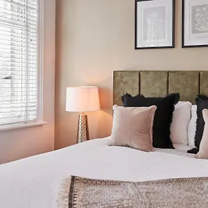 Roslyn House Holiday home